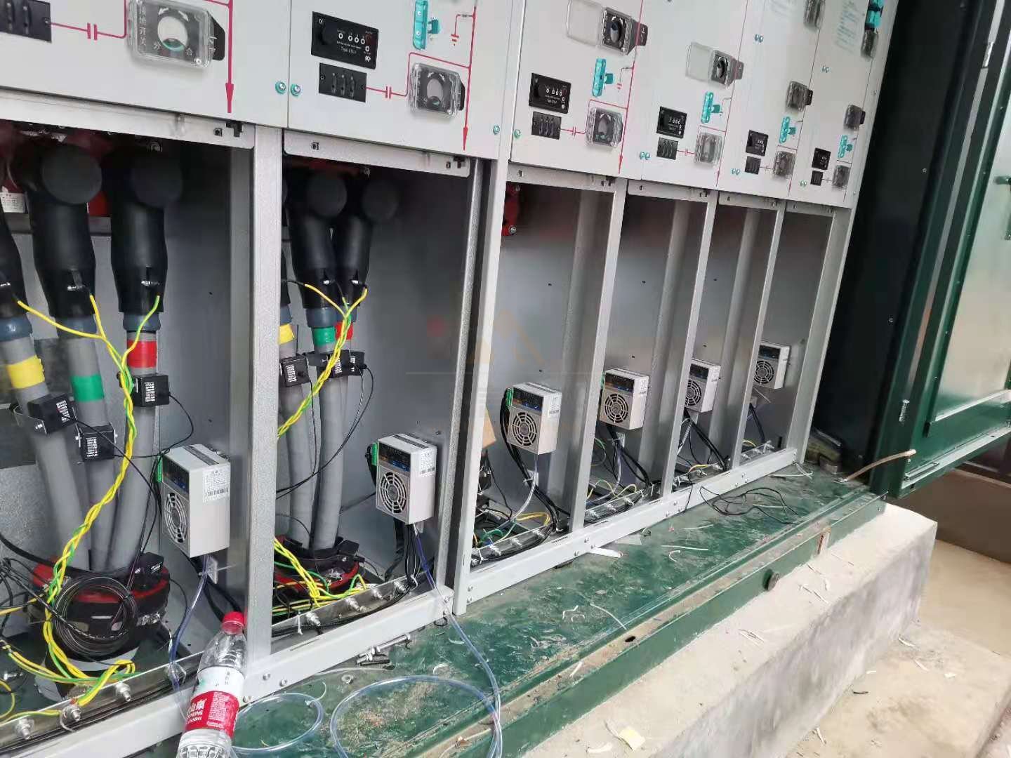 <a href='http://www.xunlinlu.cn' target='_blank'><u>智能除濕裝置</u></a>安裝